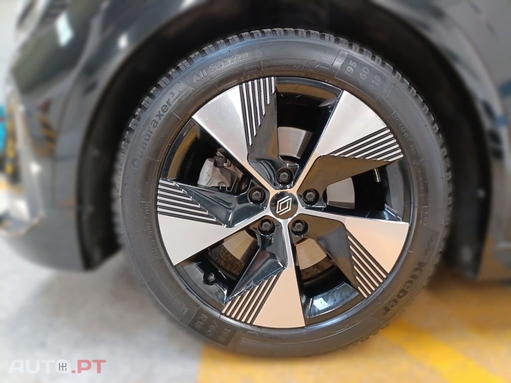 Renault Mégane E-Tech EV60 220hp optimum charge Equilibre