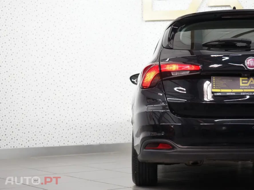Fiat Tipo 1.6 M-Jet Lounge Tech