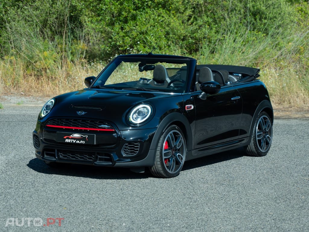 MINI Cabrio John Cooper Works Auto Desportiva