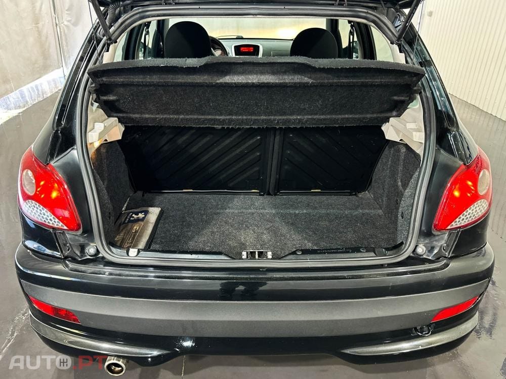 Peugeot 206 1.1i 60cv Sport Line