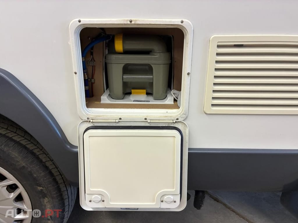 Ford Transit 2.2 Roller Team