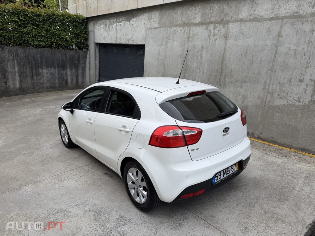 Kia Rio 1.2 CVVT LX