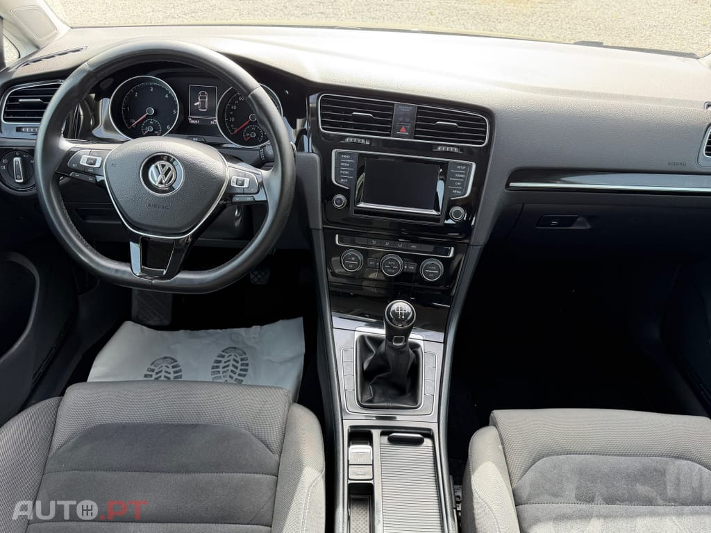 Volkswagen Golf 1.6 TDi Highline