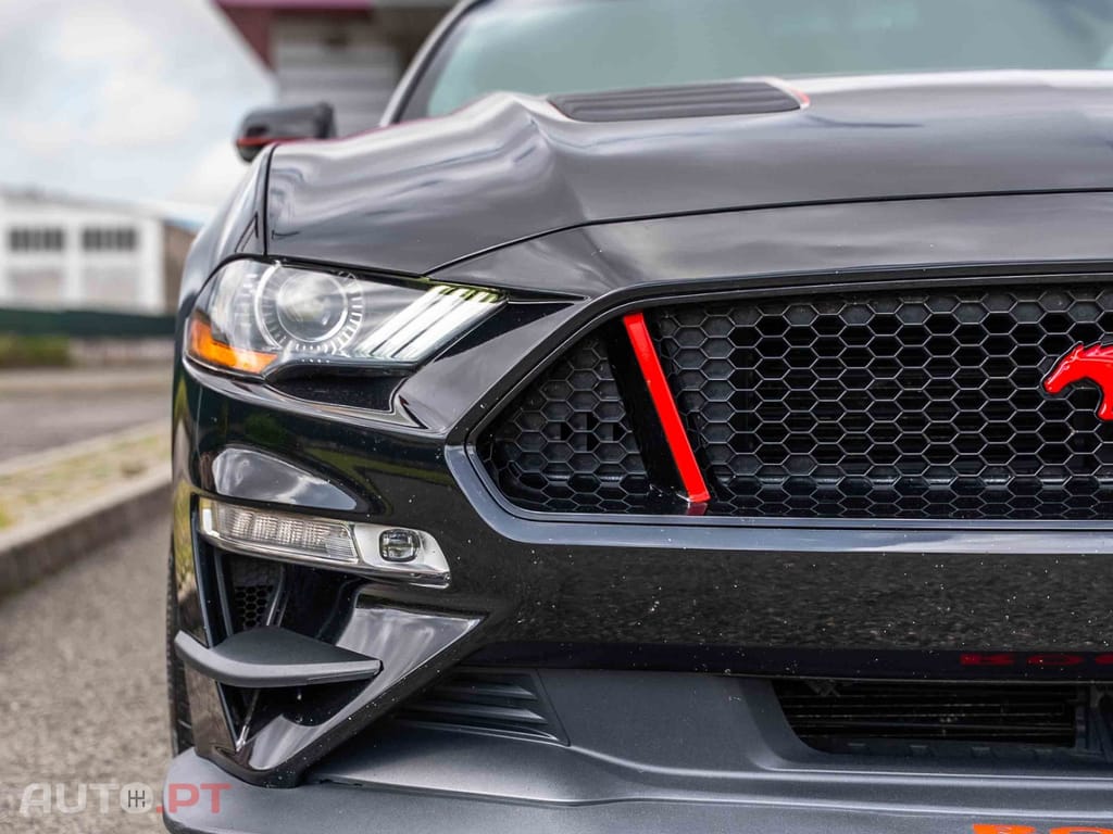 Ford Mustang V8 GT