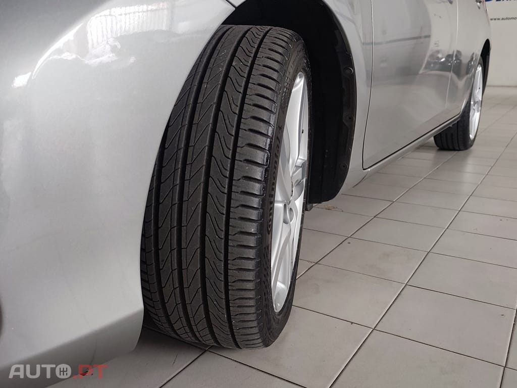 Toyota Auris Touring Sports 1.4 D-4D Comfort+Pack Sport