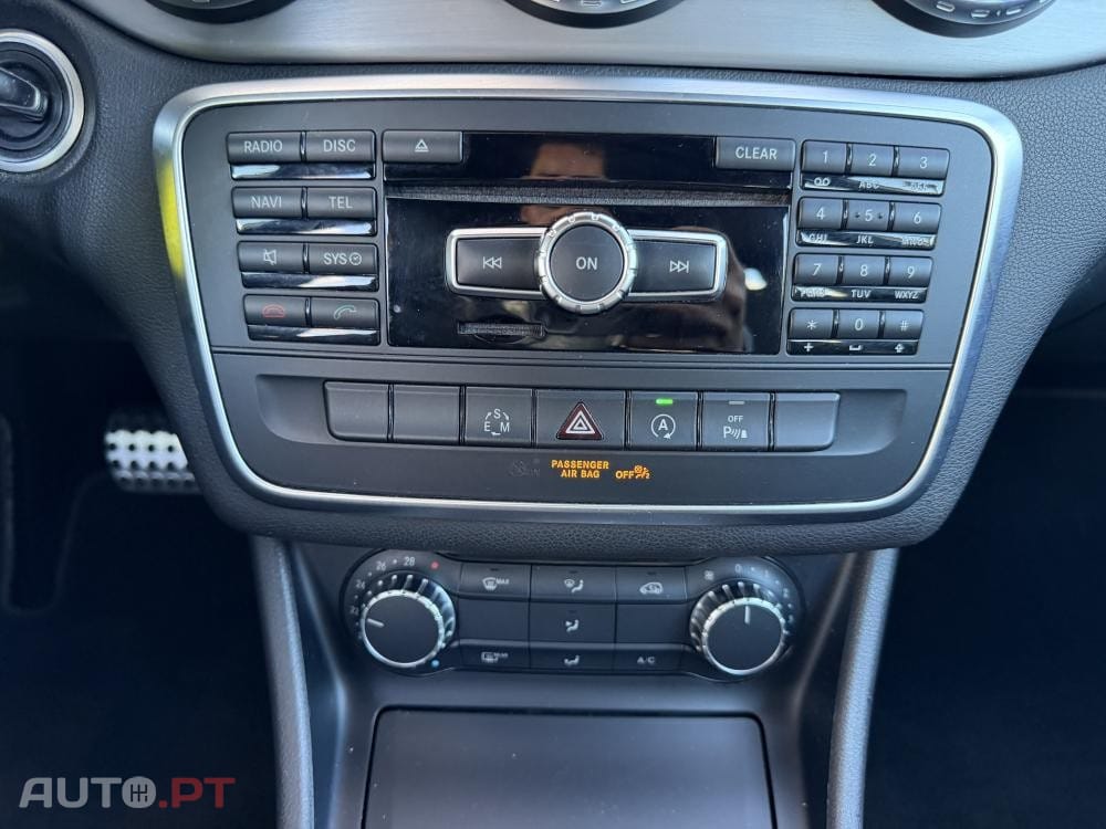 Mercedes-Benz GLA 180 d AMG Line