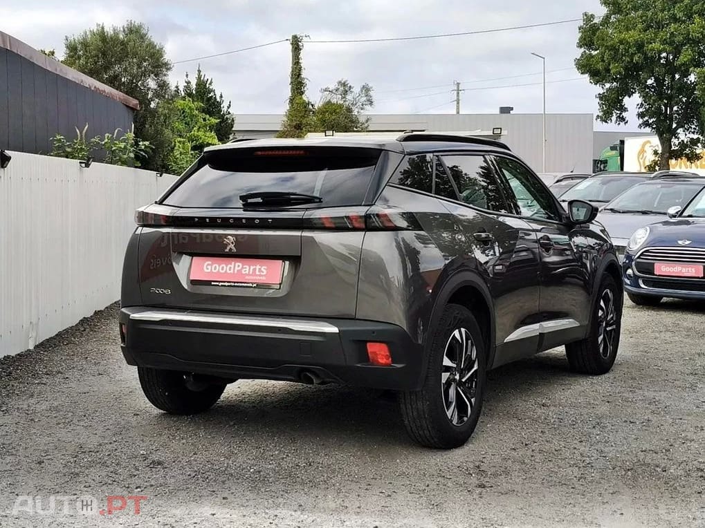 Peugeot 2008 1.2 PureTech Allure