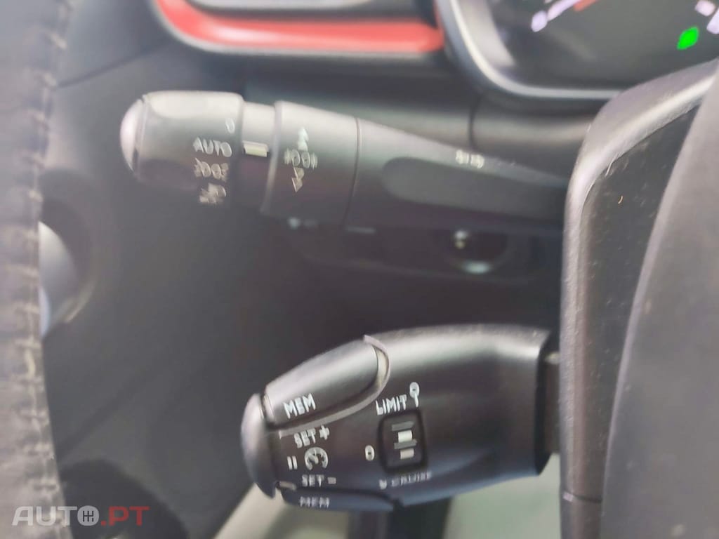 Citroen C3 1.2 PureTech Shine EAT6