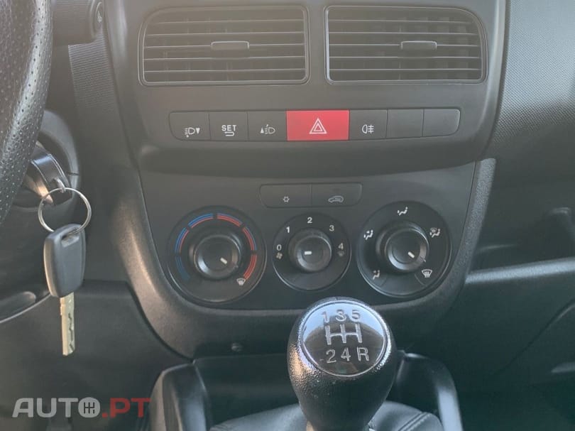 Opel Combo 1.3 CDTi L1H1 — fotografia 6