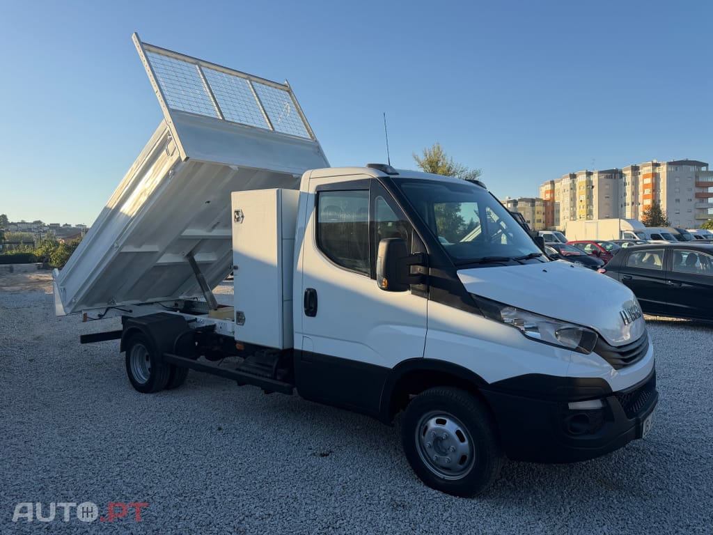Iveco Daily 3.0 35C15 3LUG Basculante Rod. Duplo c/AC