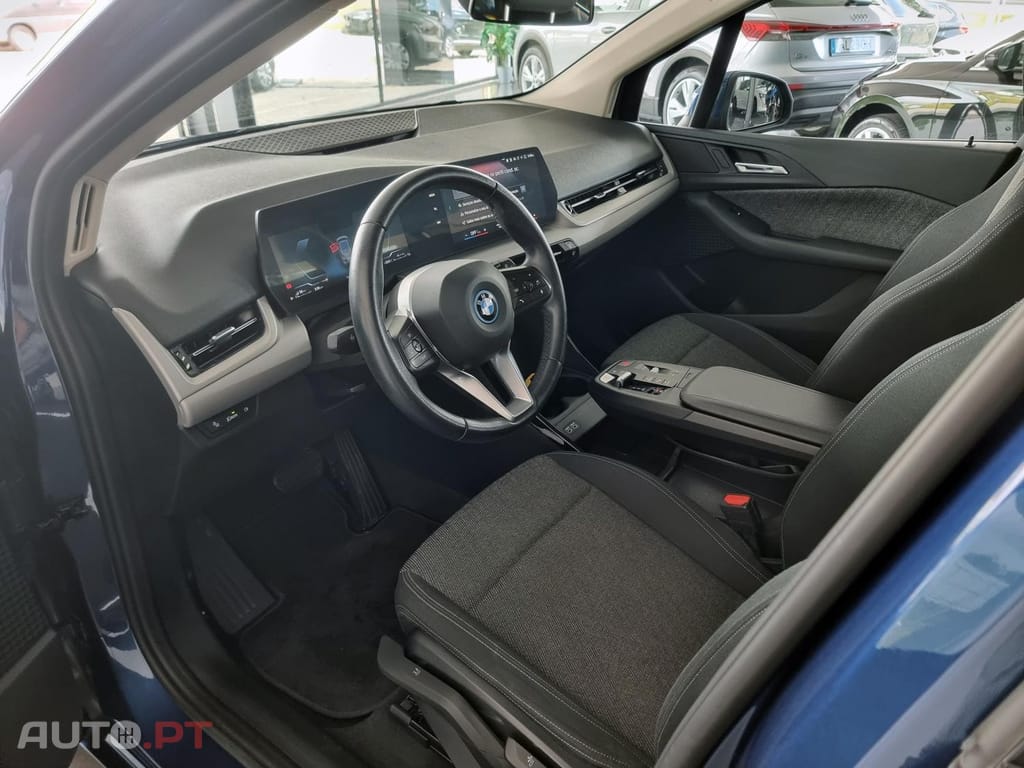 BMW 225 e xDrive