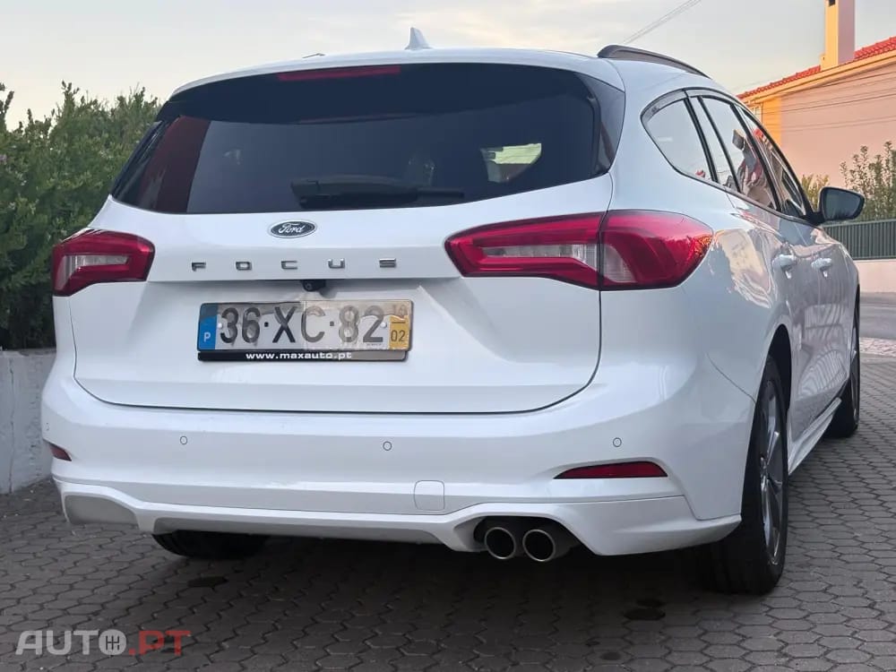 Ford Focus SW 1.0 EcoBoost ST-Line