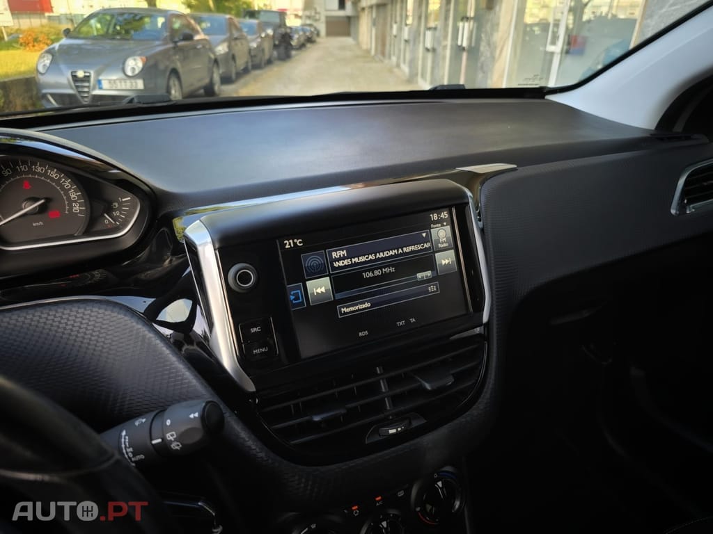 Peugeot 208 1.2 PureTech Style