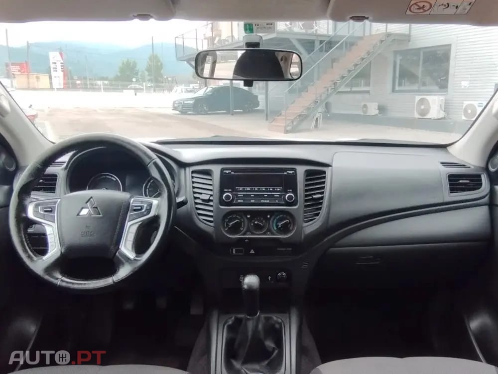 Mitsubishi L200 2.3 DI-D Space Cab Invite 4WD