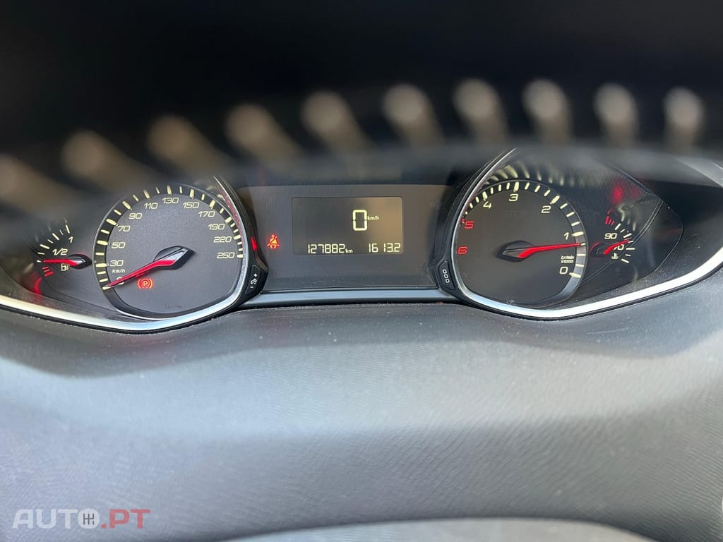 Peugeot 308 1.5 BlueHDi Allure