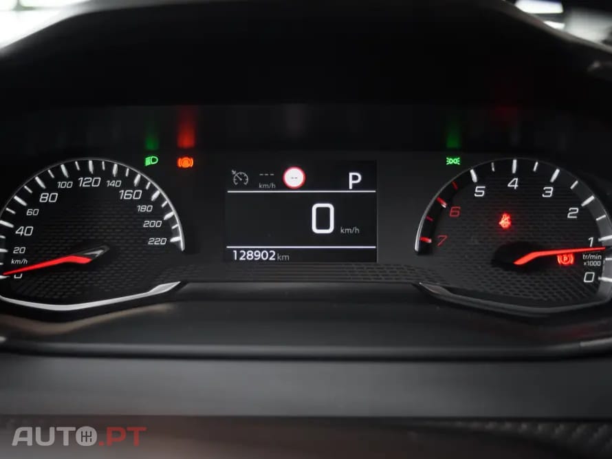 Peugeot 2008 PureTech 130 EAT8 Allure