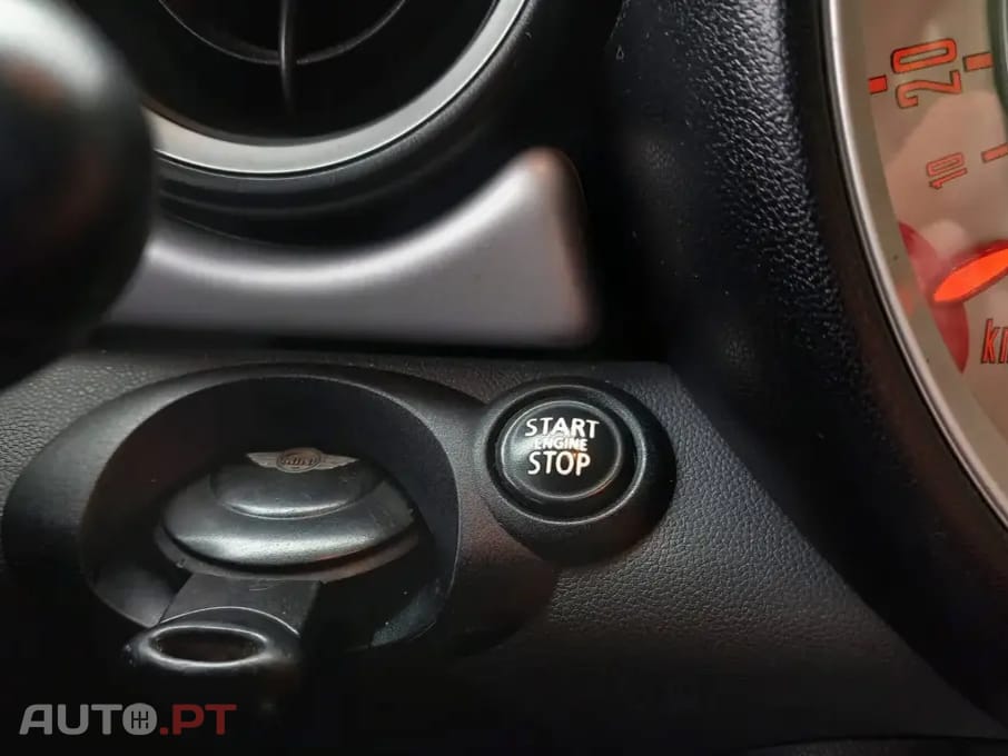 MINI Cooper Cooper D