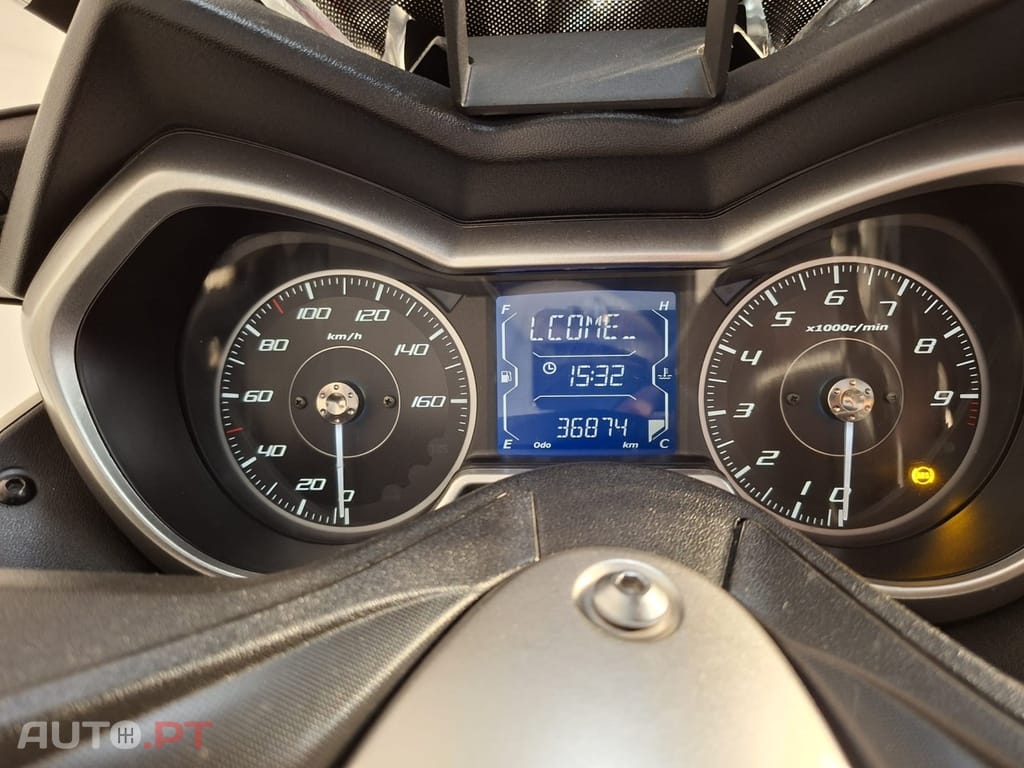 Yamaha X-Max 300