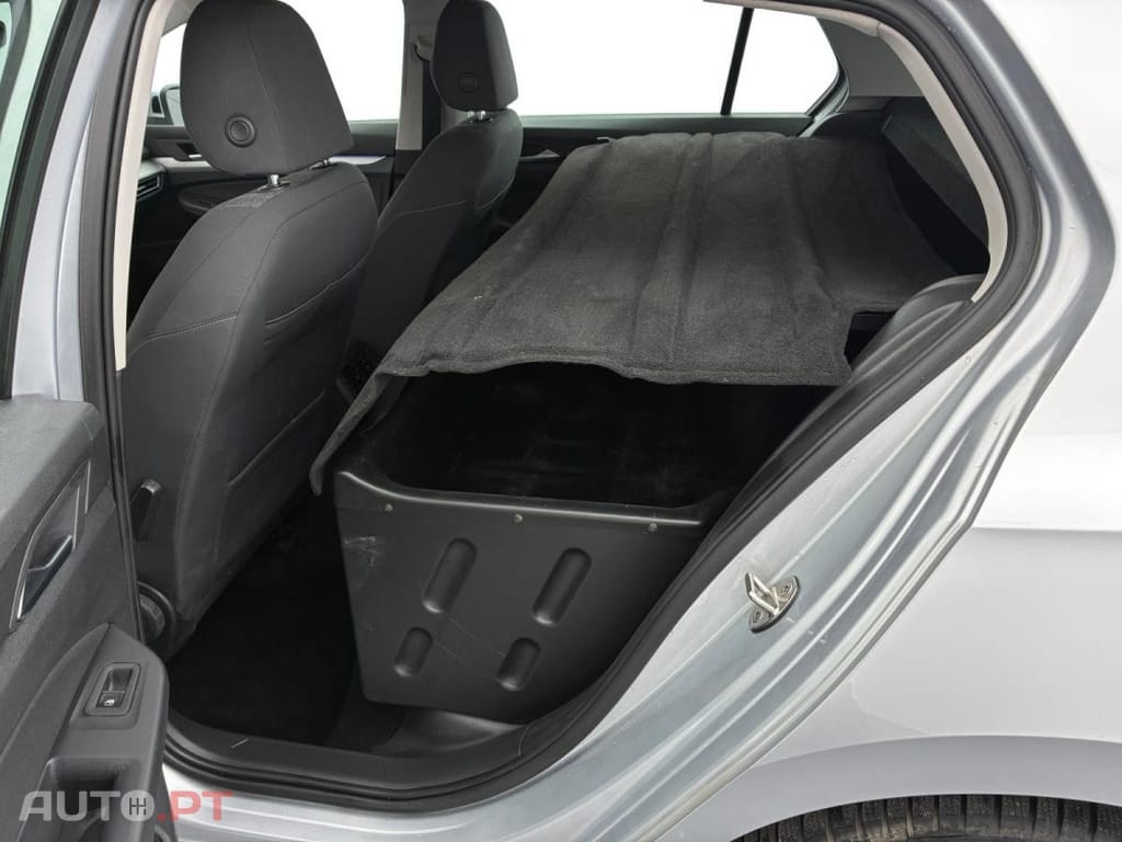 Volkswagen Golf 1.0 eTSI OPF Life DSG