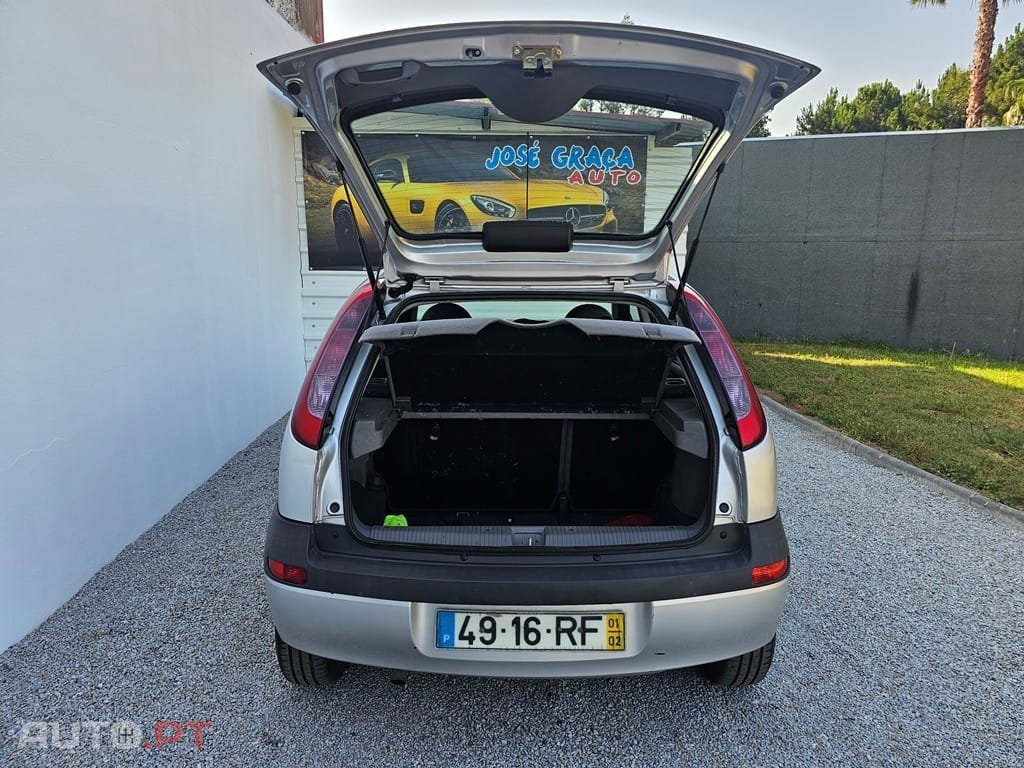 Opel Corsa 1.2 16V Confort