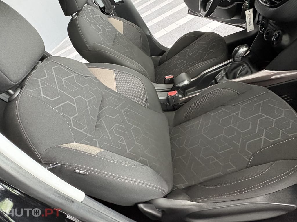 Peugeot 2008 1.2 PureTech Style