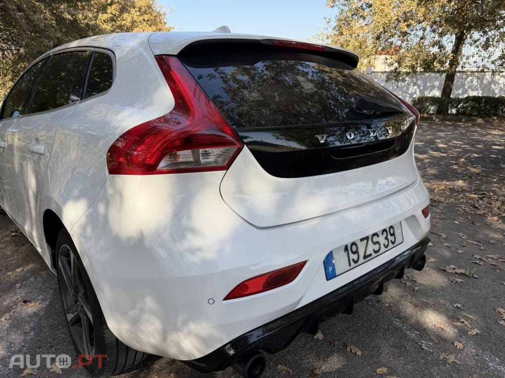 Volvo V40 1.6 D2 Eco R-Design