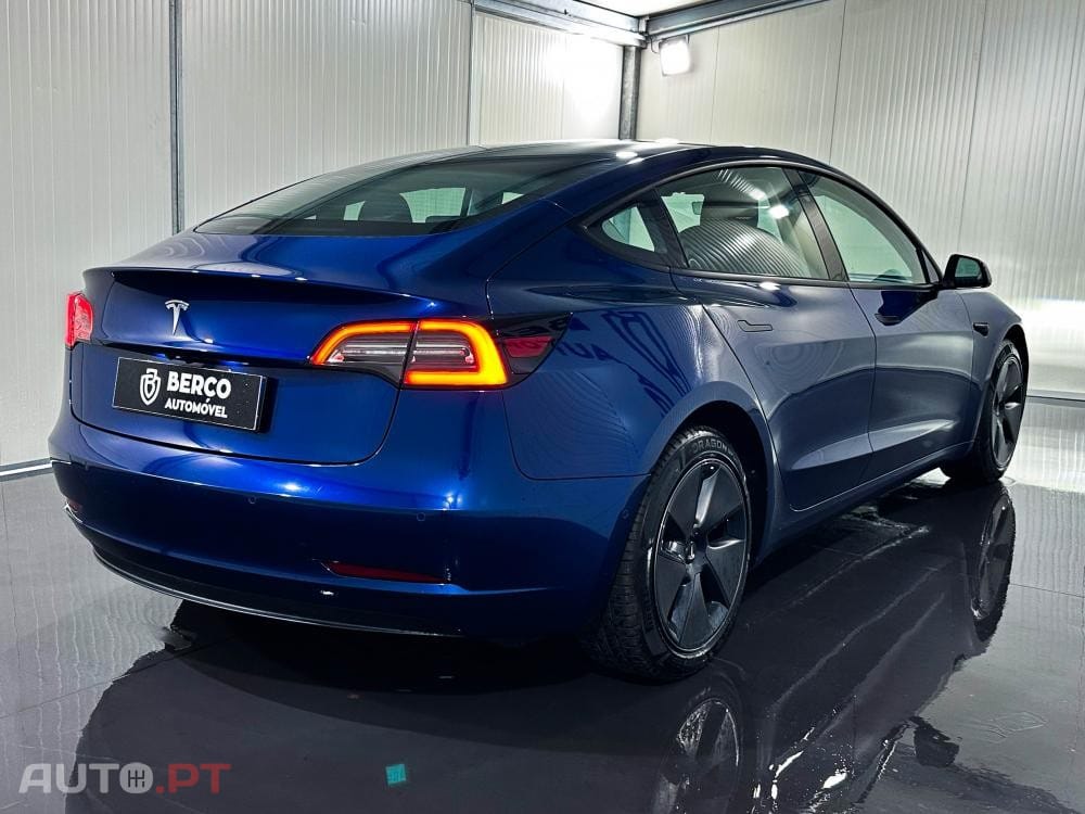 Tesla Model 3 Standard Range Plus RWD