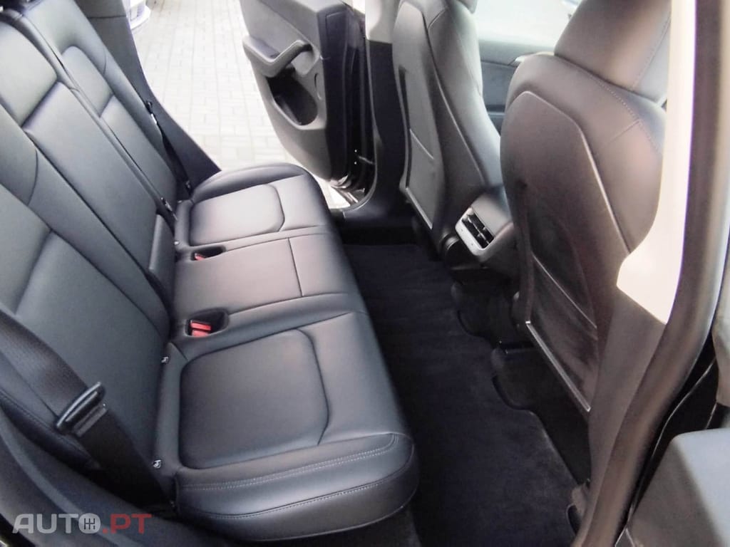 Tesla Model Y Tração Traseira