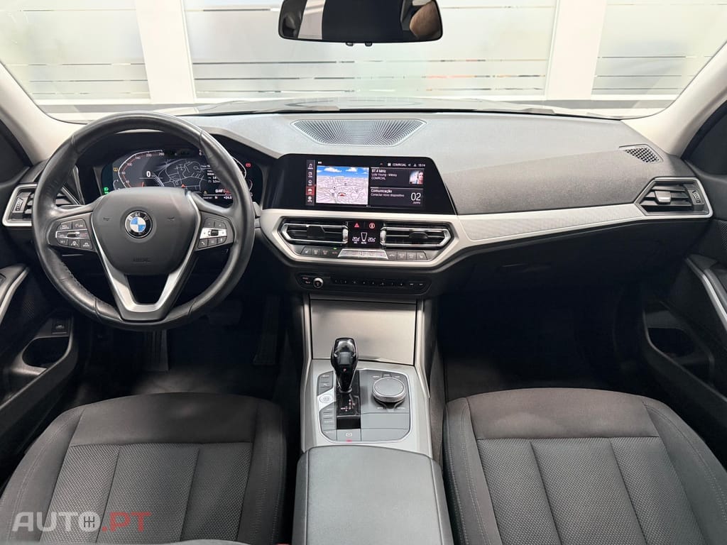 BMW 320 d Touring xDrive Line Sport Auto