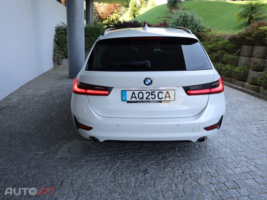 BMW 318 Touring Line Sport Auto