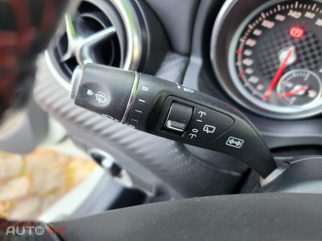 Mercedes-Benz A 180 d AMG Line