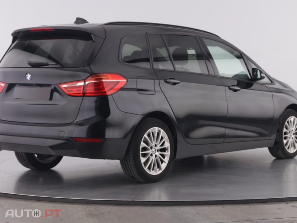 BMW 216 i 7L Advantage
