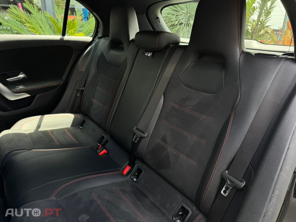 Mercedes-Benz A 250 e AMG Line