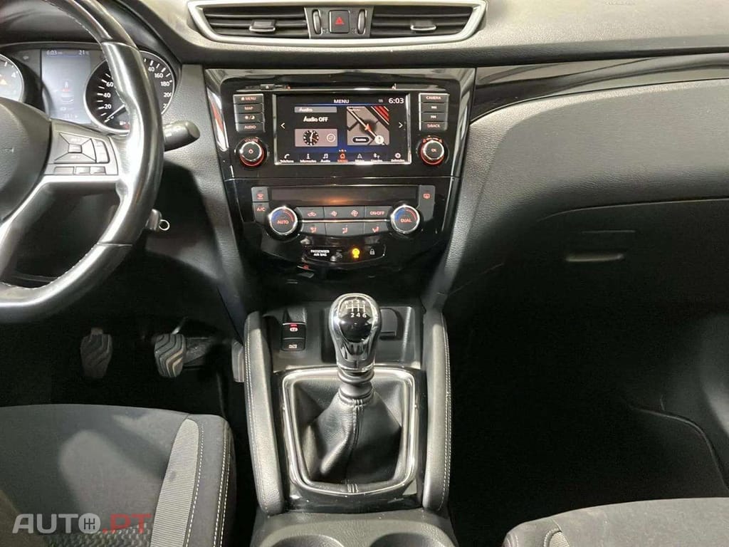 Nissan Qashqai 1.5 dCi N-Connecta J18