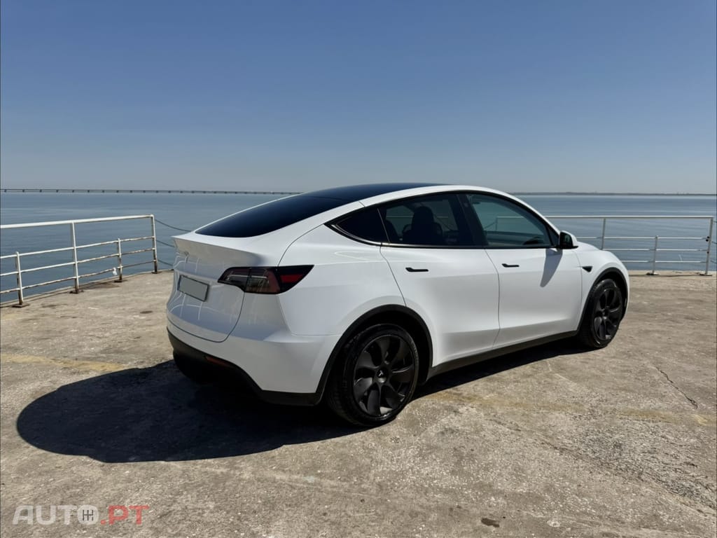 Tesla Model Y Tração Traseira