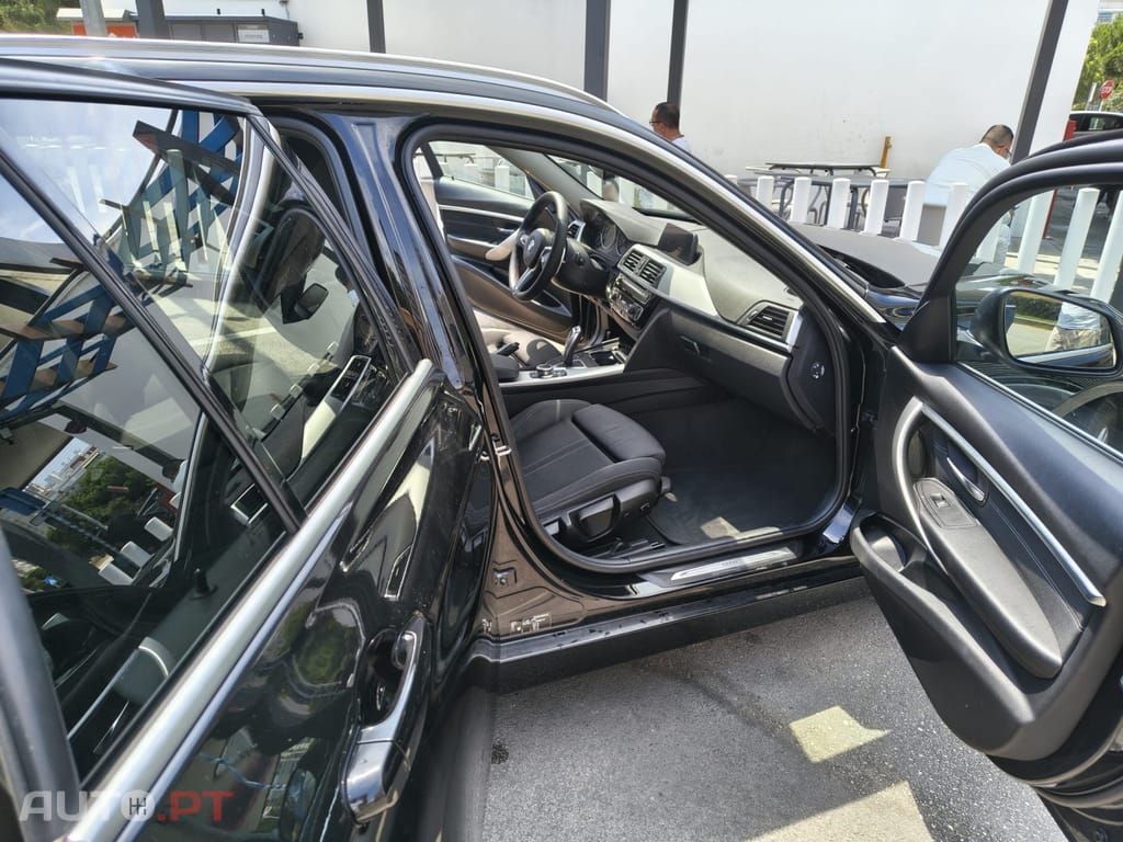 BMW 318 d Line Sport Auto