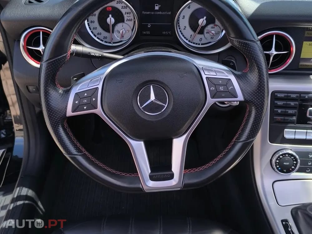 Mercedes-Benz SLK 250 (BlueEFFICIENCY) 7G-TRONIC