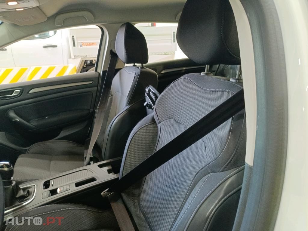 Renault Mégane Sport Tourer 1.5 Blue dCi Equilibre