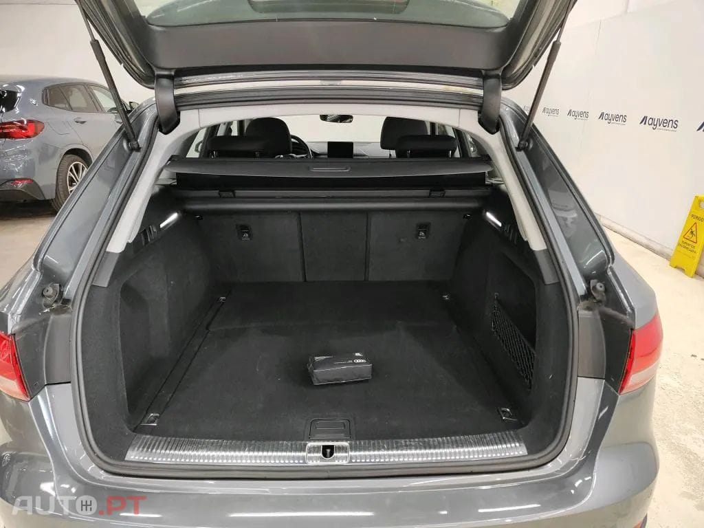 Audi A4 Avant 2.0 TDI S tronic