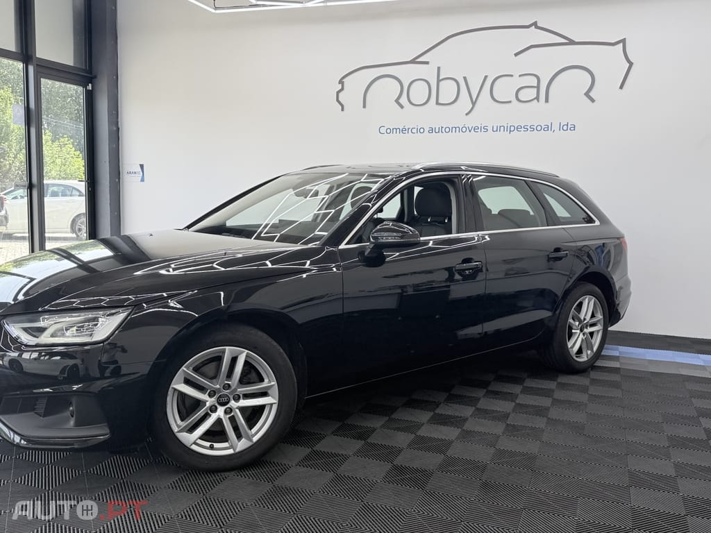 Audi A4 Avant 30 TDI Advanced S tronic — fotografia 8