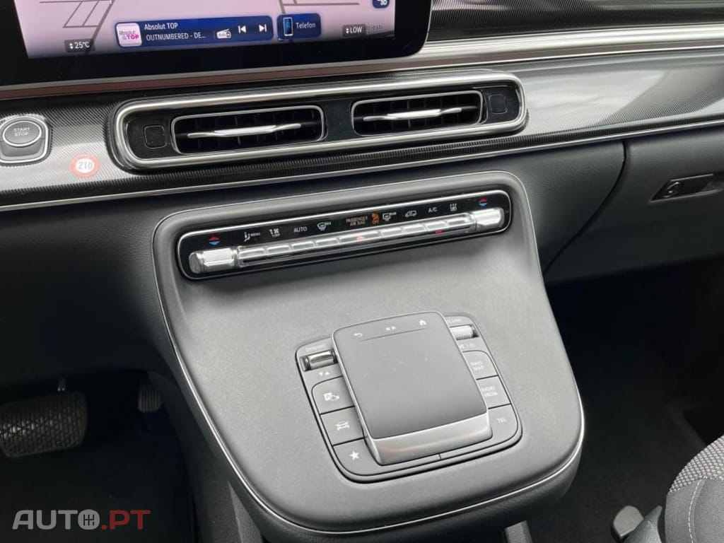 Mercedes-Benz EQV 300 Long I.V.A DEDUTÍVEL 