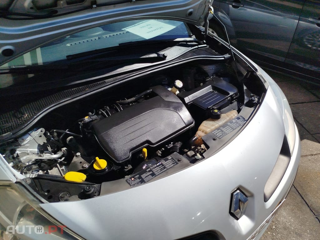 Renault Clio 1.2 16V Rip Curl