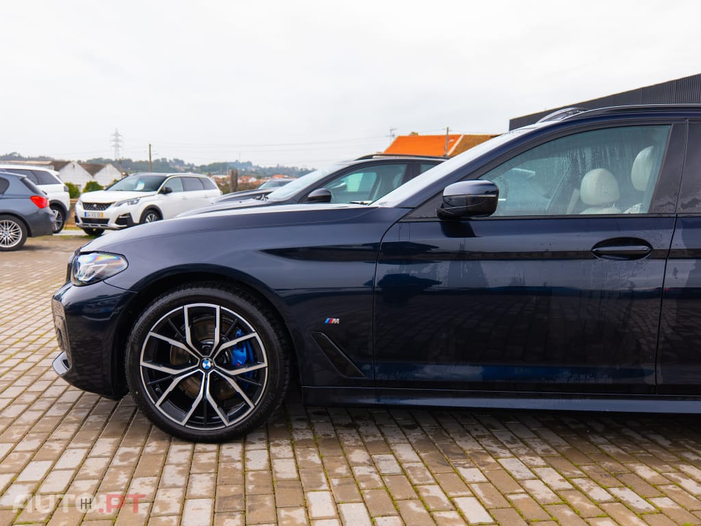 BMW 520 d Pack Desportivo M Auto