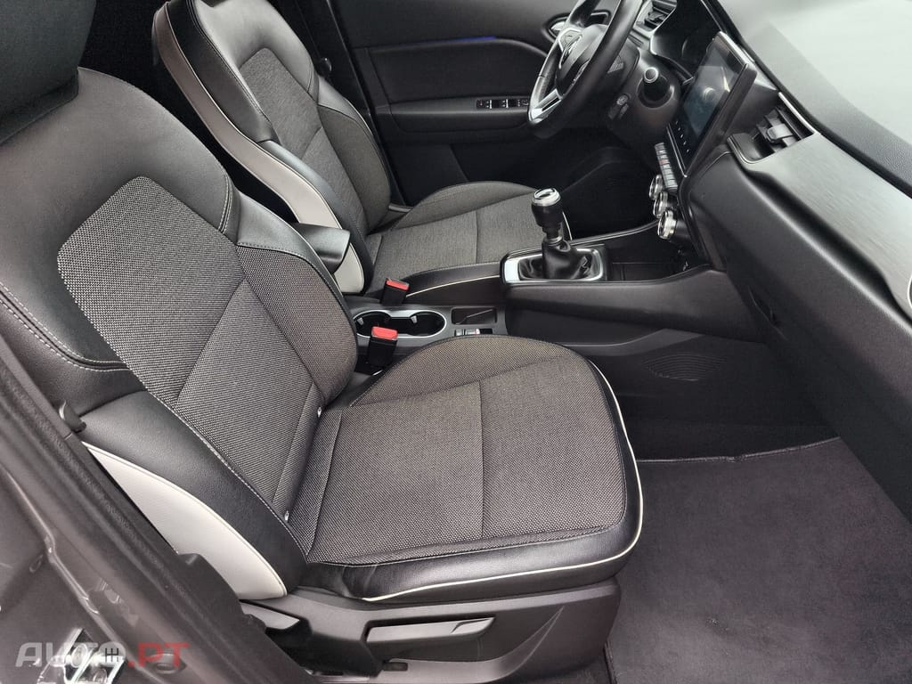 Renault Captur 1.0 TCe Intes