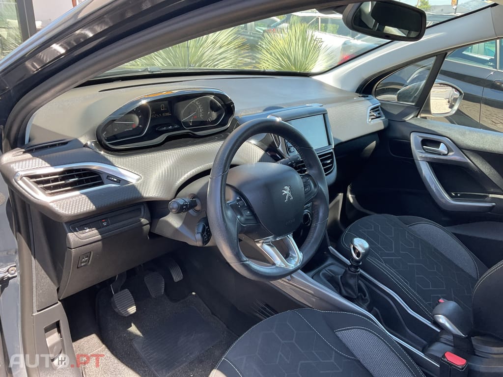 Peugeot 2008 1.6 BlueHDi Active