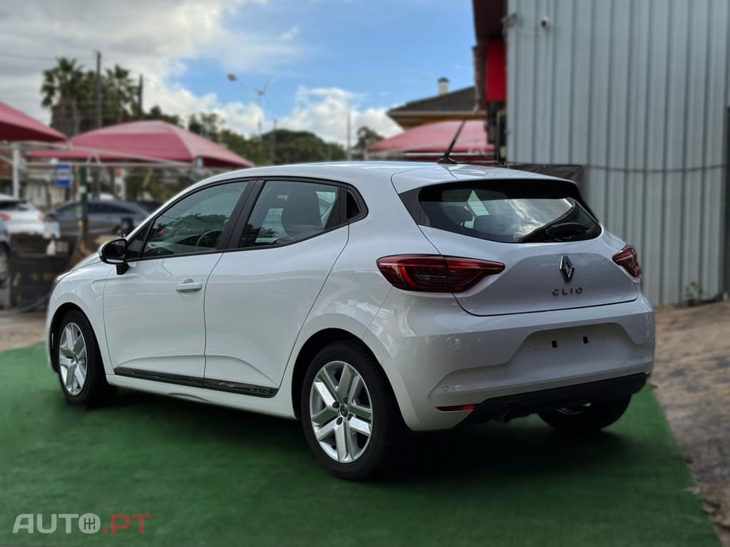 Renault Clio TCe 100 BUSINESS EDITION