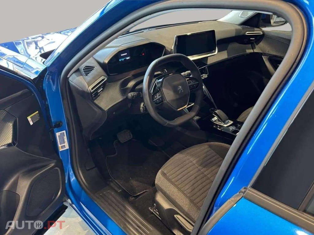 Peugeot E-2008 Active 