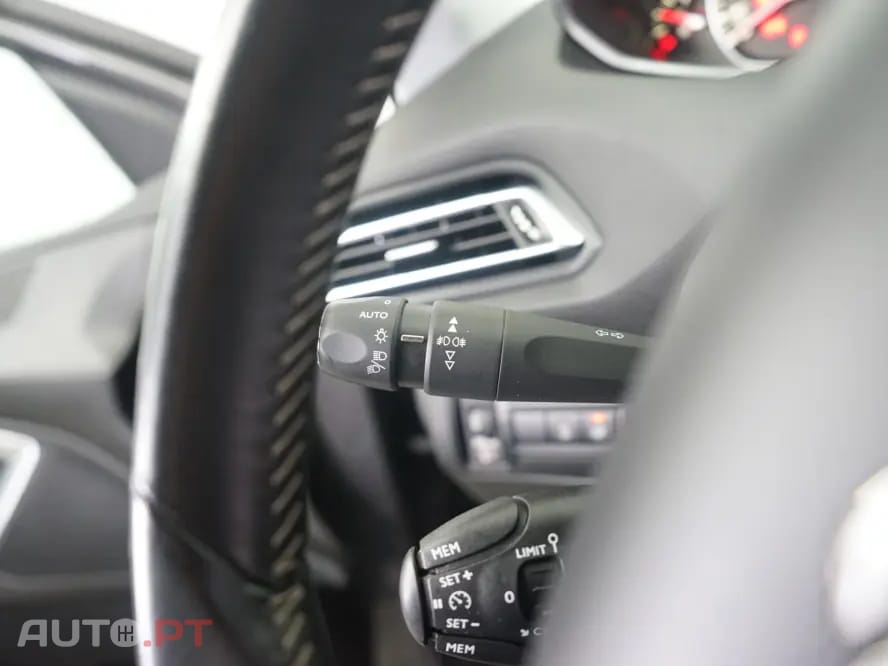 Peugeot 308 SW 1.2 PureTech Business Line