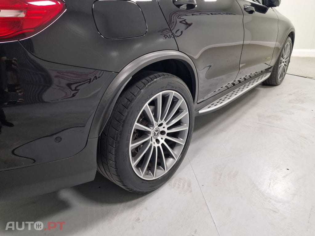 Mercedes-Benz GLC 250 COUPE AMG LINE 4-MATIC AUT.