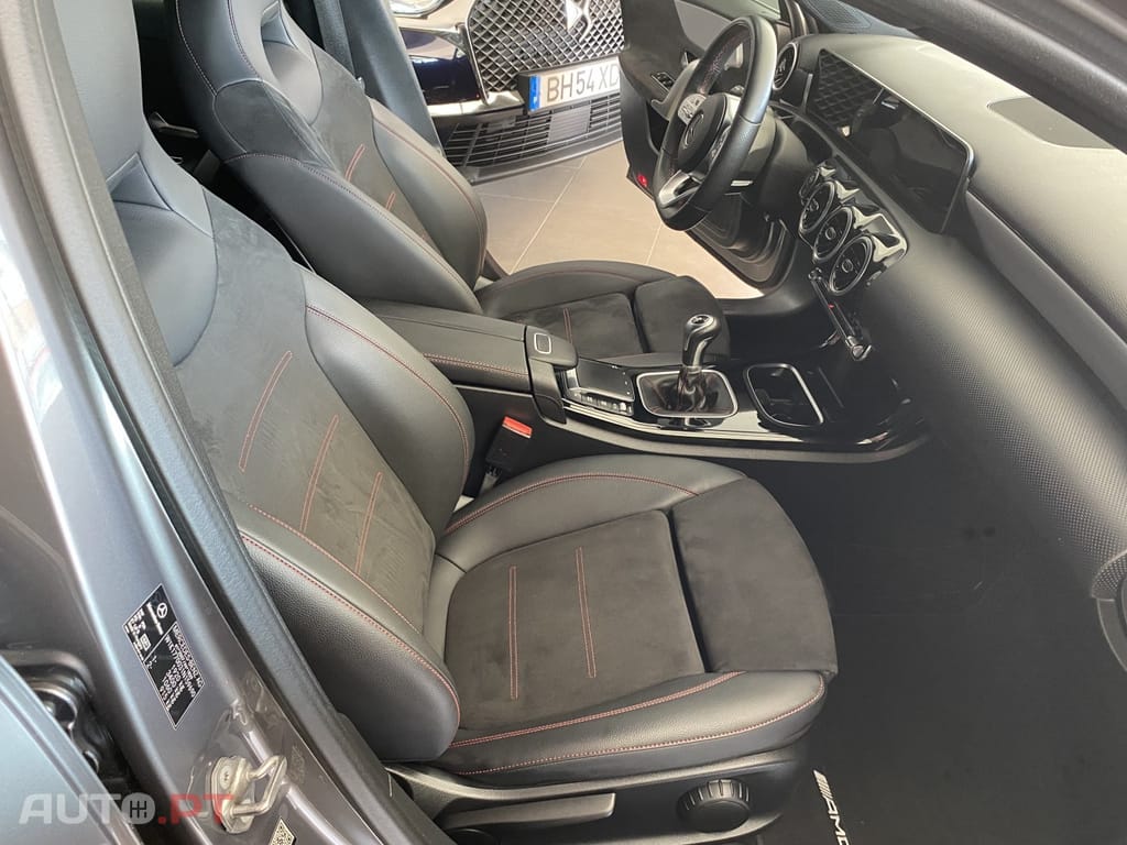 Mercedes-Benz A 180 d AMG Line